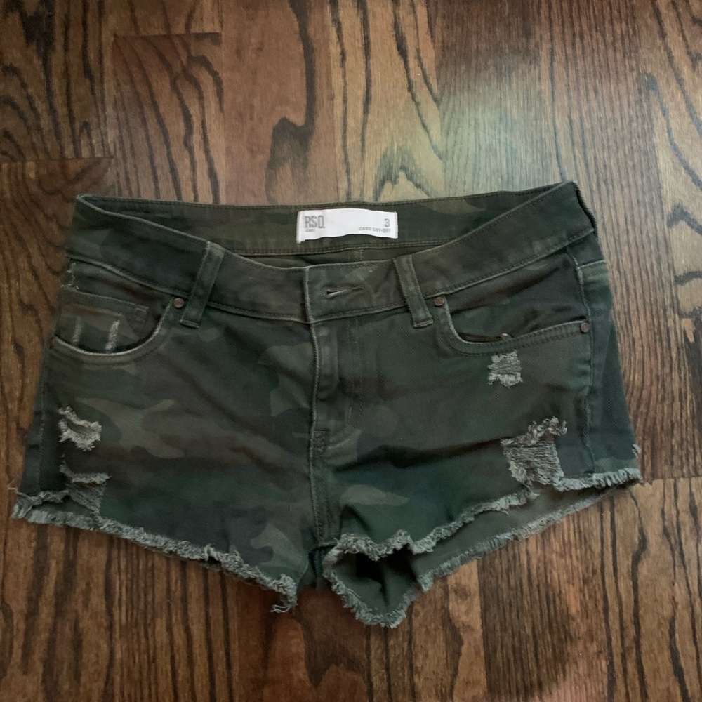 camo shorts